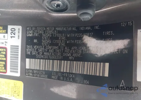 2016 Toyota Sienna Xle 8 Passenger z USA, uszkodzony, nr VIN 5TDYK3DC1GS693591